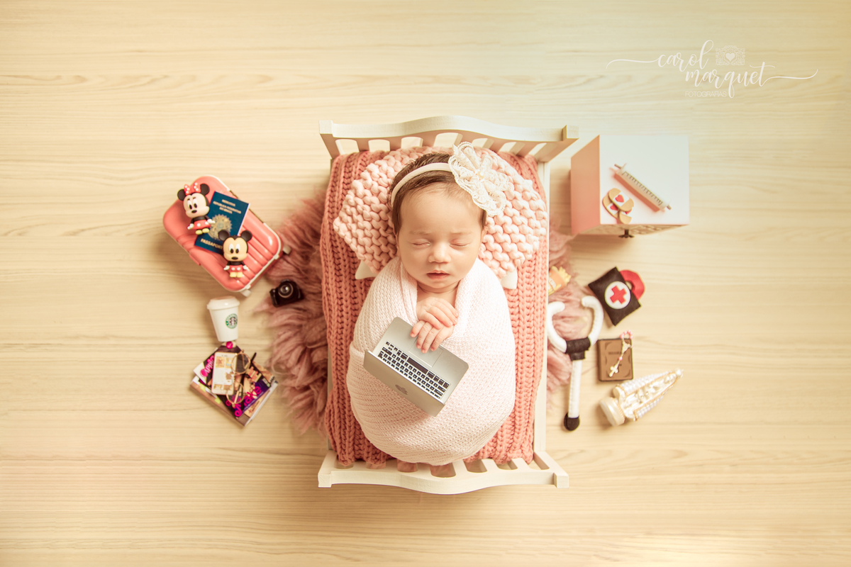 newborn recém nascida bebê neném princesa enfermeira médica TI informática disney viagem viajar bíblia evangélico católico amigurumi ovelha família fotografia ensaio fotográfico Niterói Itaipu Região Oceânica Rio de Janeiro