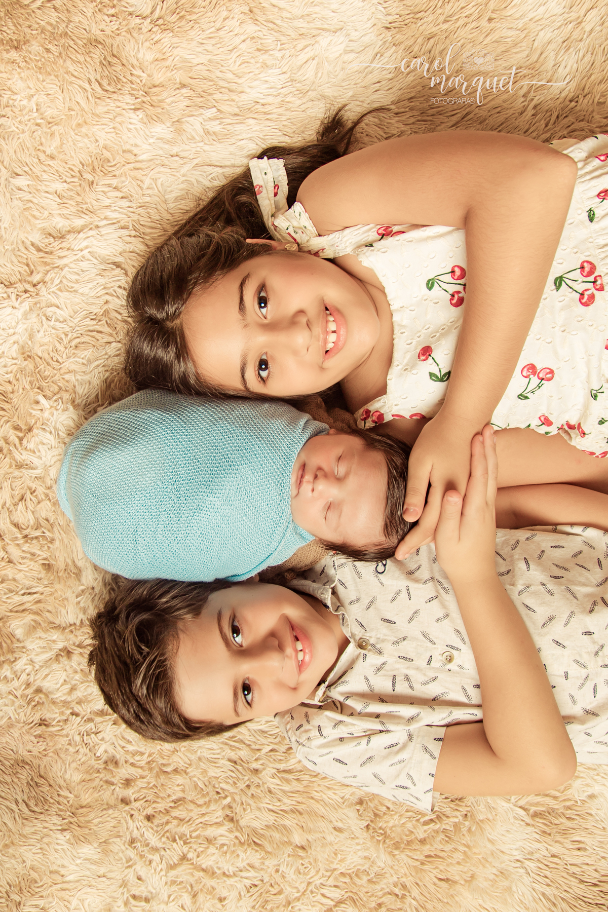 newborn recém nascido ensaio fotográfico infantil retrato família irmãos amigurumi príncipe crochê ursinho Niterói Itaipu Região Oceânica Rio de Janeiro