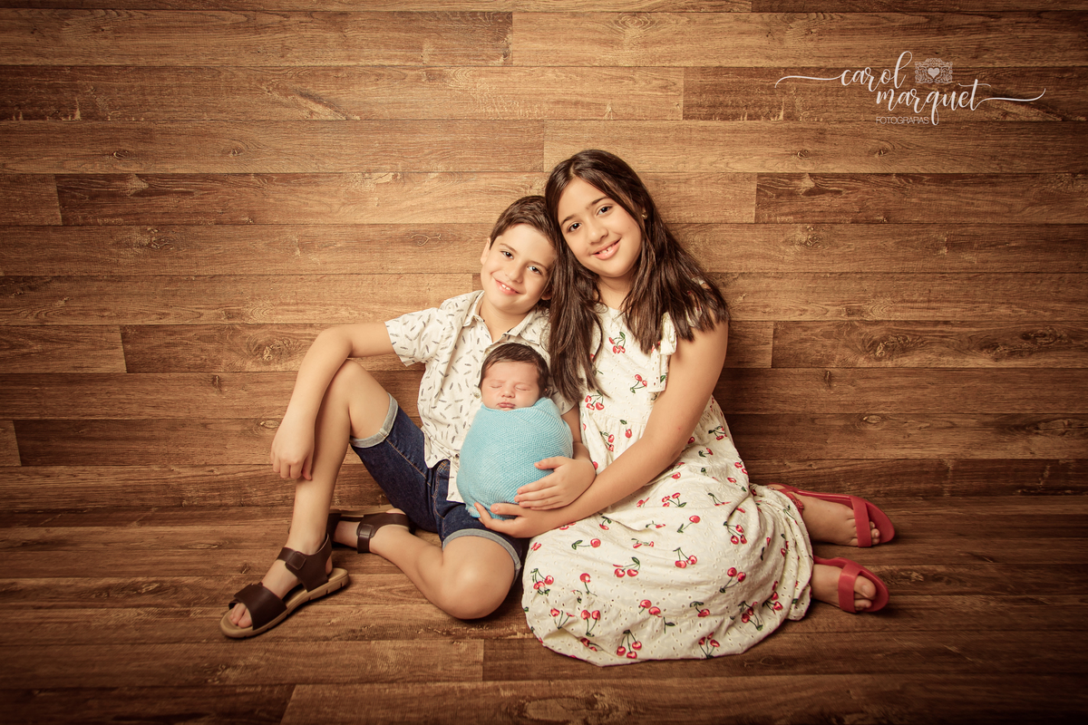 newborn recém nascido ensaio fotográfico infantil retrato família irmãos amigurumi príncipe crochê ursinho Niterói Itaipu Região Oceânica Rio de Janeiro