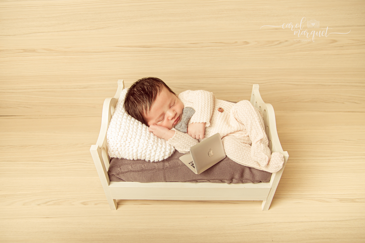 newborn recém nascido ensaio fotográfico infantil retrato família irmãos amigurumi príncipe crochê ursinho Niterói Itaipu Região Oceânica Rio de Janeiro