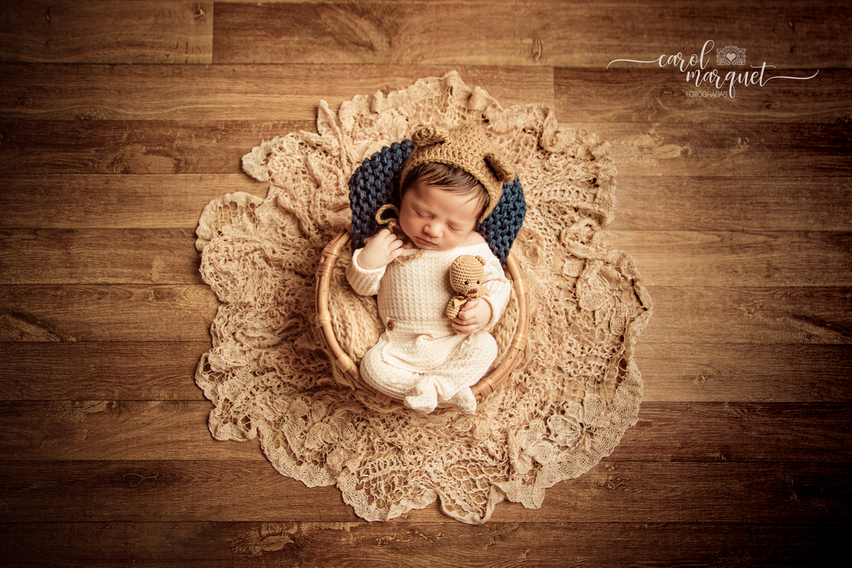 newborn recém nascido ensaio fotográfico infantil retrato família irmãos amigurumi príncipe crochê ursinho Niterói Itaipu Região Oceânica Rio de Janeiro