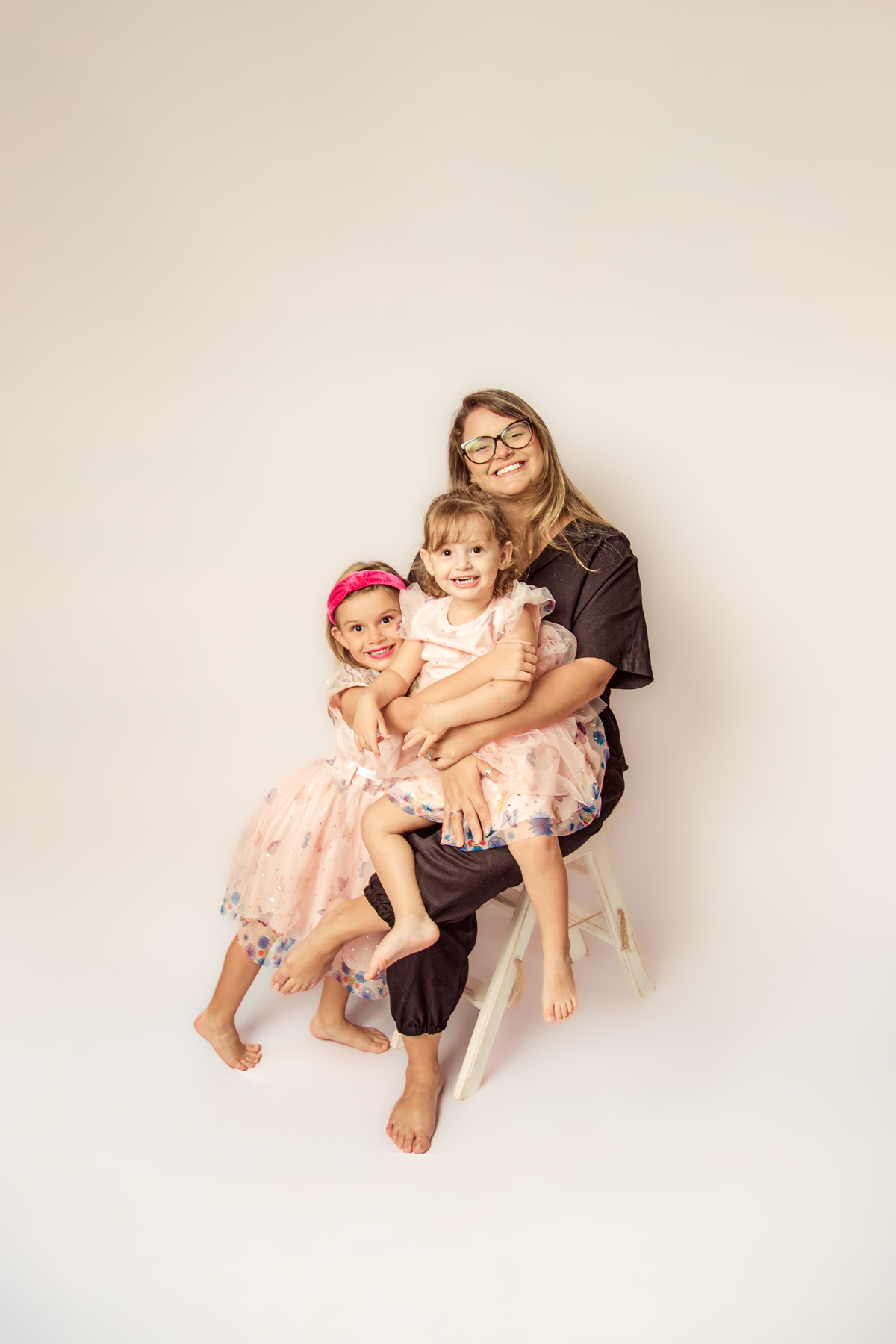 ensaio infantil irmãs clean book tradicional simples fotografia Niterói Rio de Janeiro Itaipu Região oceânica