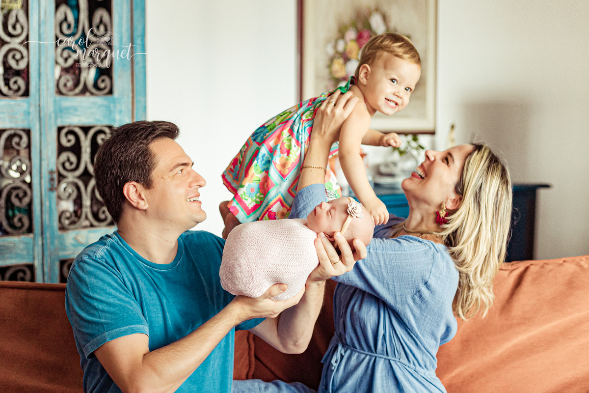 newborn recém nascido domicílio Rio de Janeiro Ipanema Itaipu Niterói família fotografia irmãs