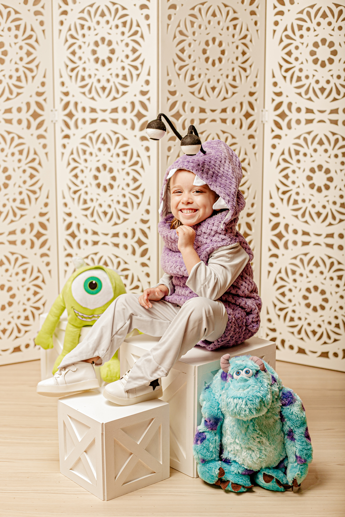 monstros sa boo sully micke monster sa ensaio infantil acompanhamento menina princesa brincadeira Niterói Itaipu Região Oceânica Rio de Janeiro