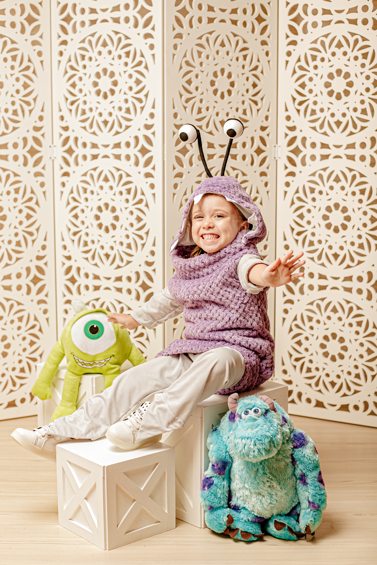 monstros sa boo sully micke monster sa ensaio infantil acompanhamento menina princesa brincadeira Niterói Itaipu Região Oceânica Rio de Janeiro