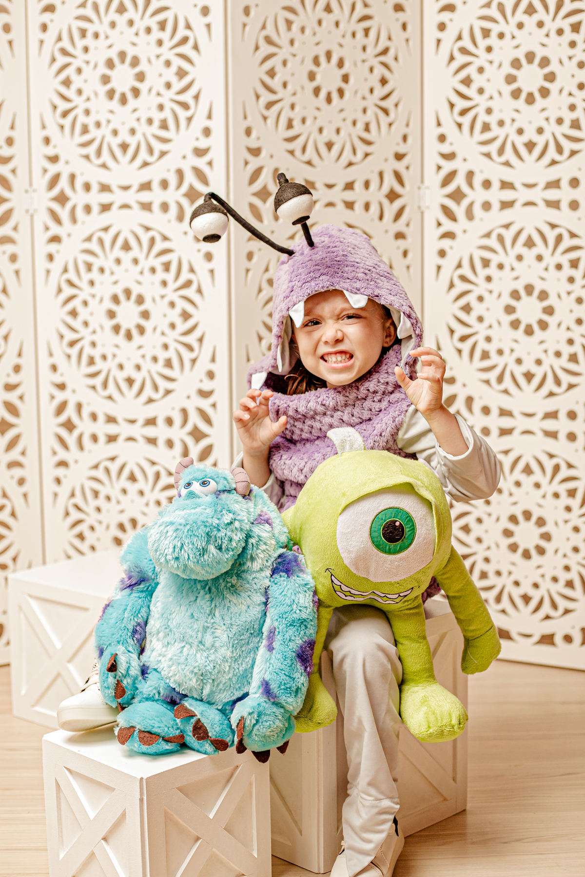 monstros sa boo sully micke monster sa ensaio infantil acompanhamento menina princesa brincadeira Niterói Itaipu Região Oceânica Rio de Janeiro