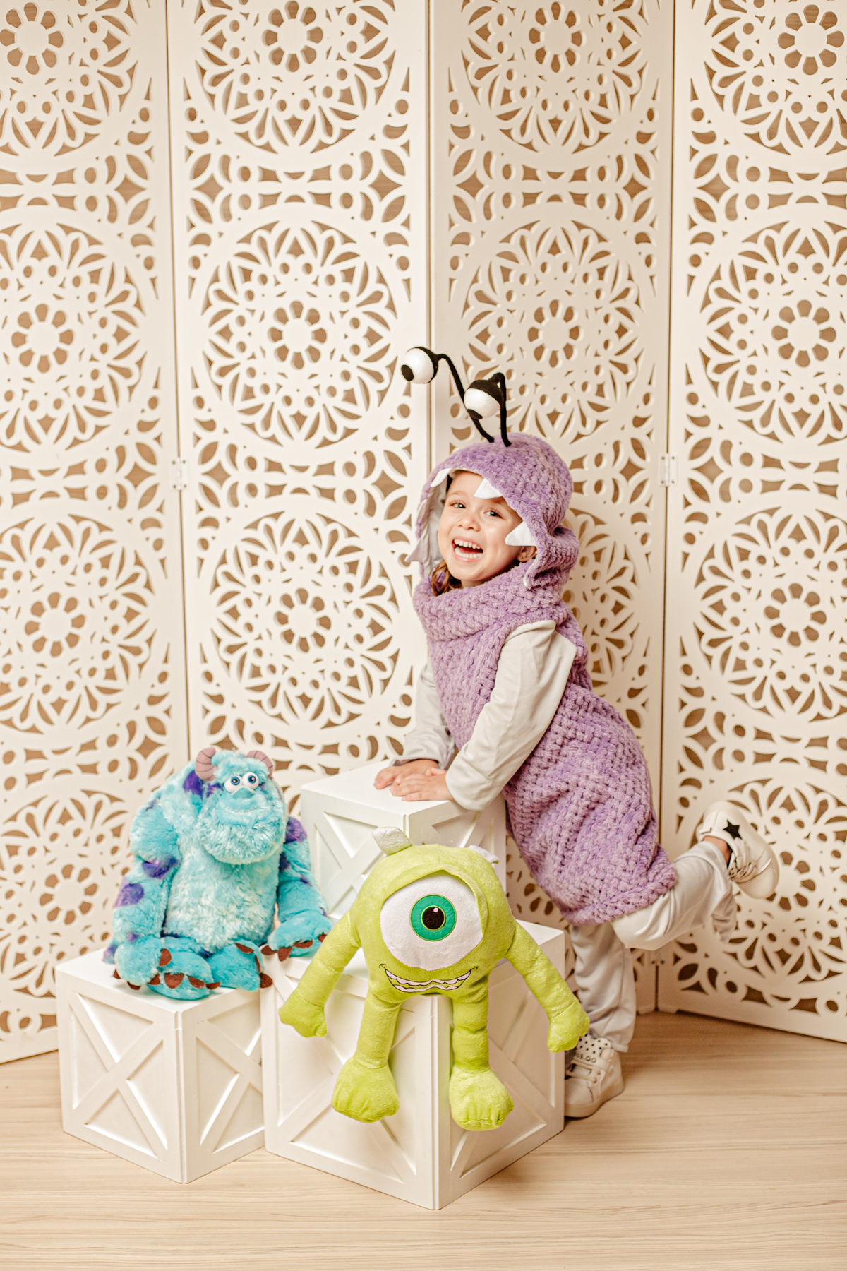 monstros sa boo sully micke monster sa ensaio infantil acompanhamento menina princesa brincadeira Niterói Itaipu Região Oceânica Rio de Janeiro