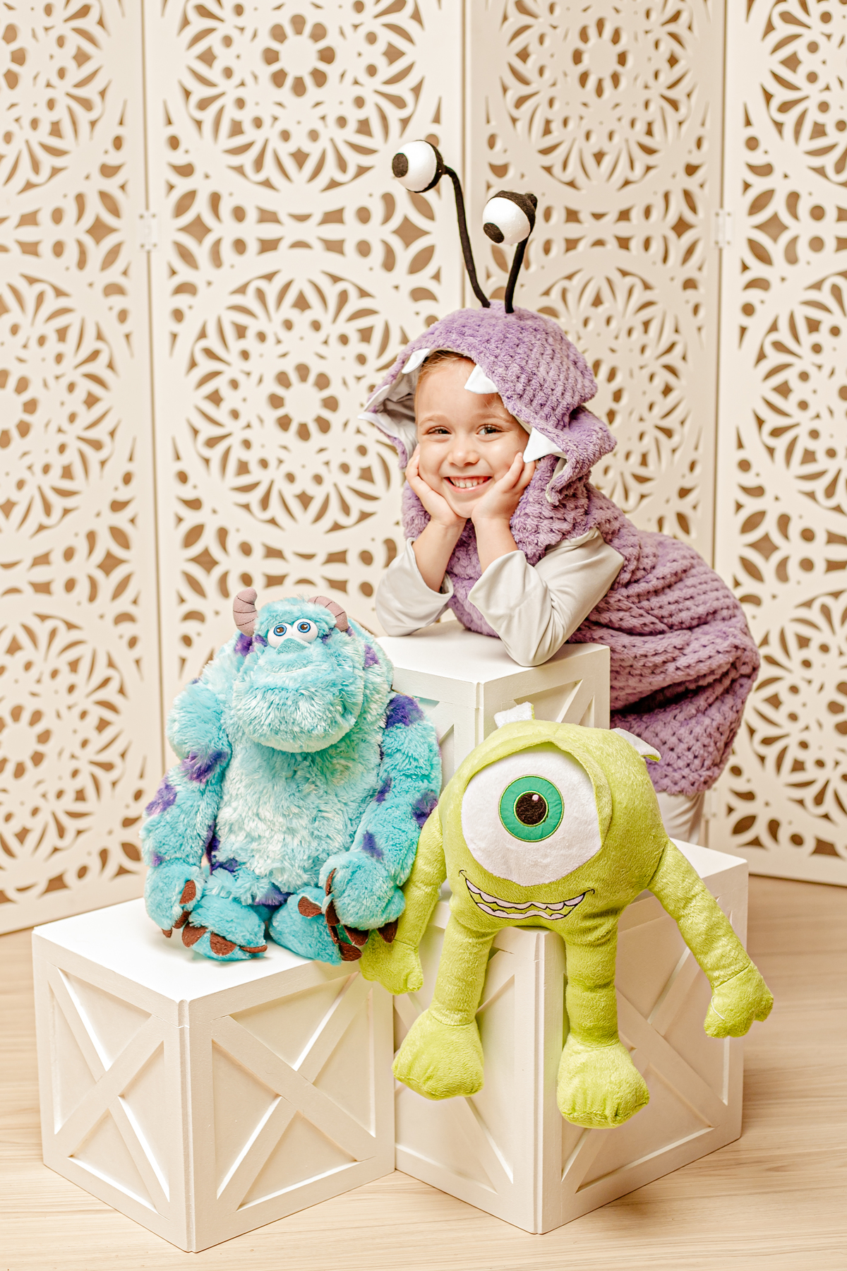 monstros sa boo sully micke monster sa ensaio infantil acompanhamento menina princesa brincadeira Niterói Itaipu Região Oceânica Rio de Janeiro