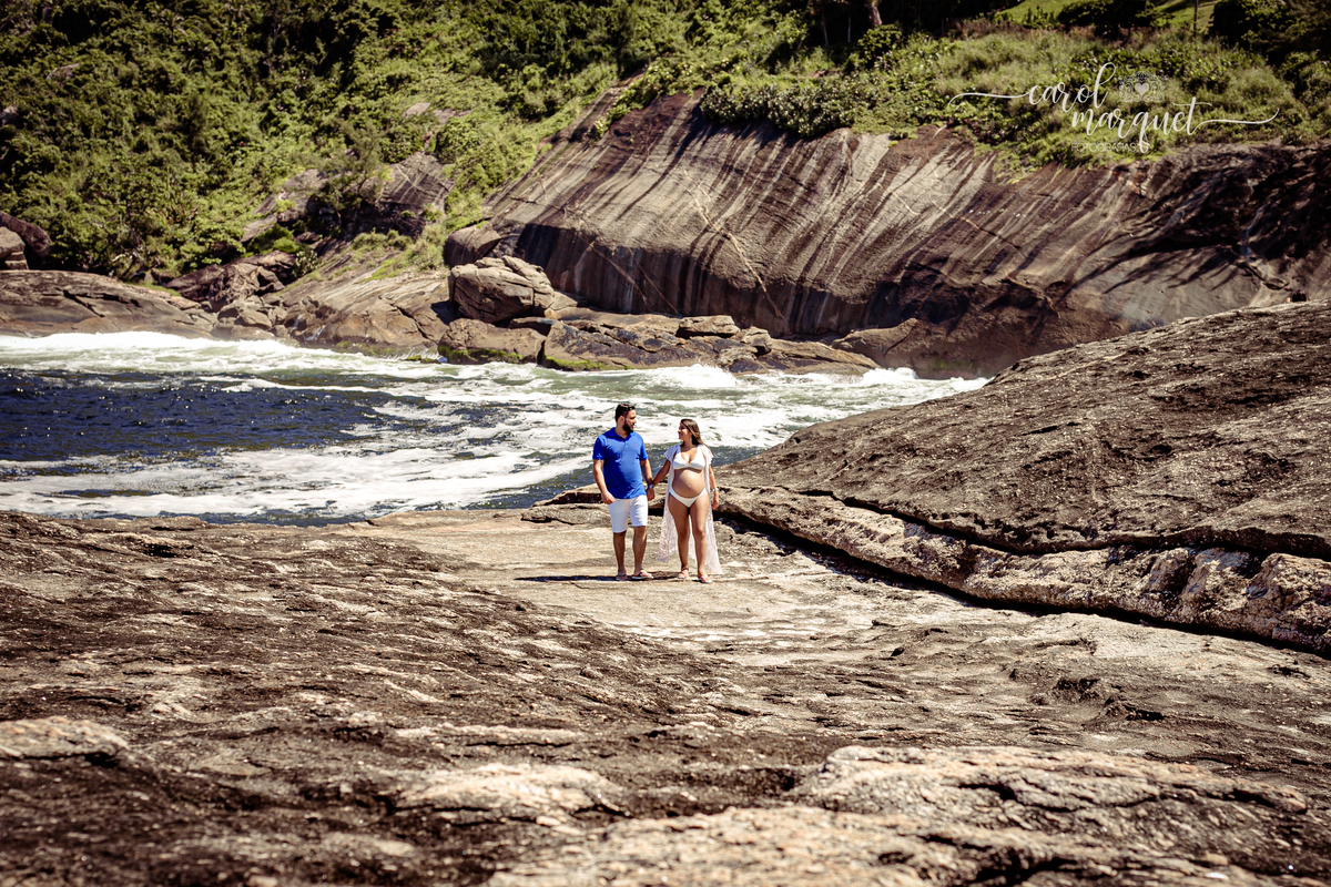 gestante gestação bebê recém nascida floresta jardim praia espera Itaipu Niterói Rio de Janeiro Região Oceânica fotografia família príncipe