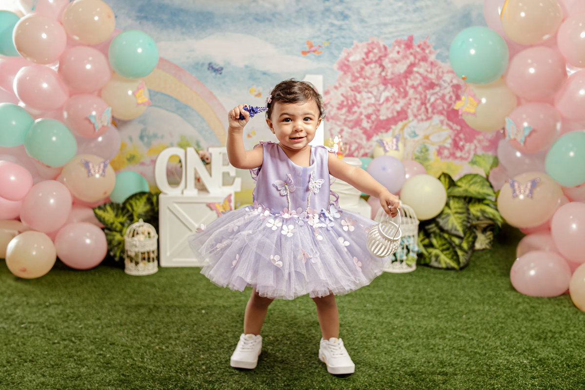 ensaio trimestral acompanhamento infantil jardim floresta flor princesa menina família Deus fé amor niterói Itaipu Região Oceânica