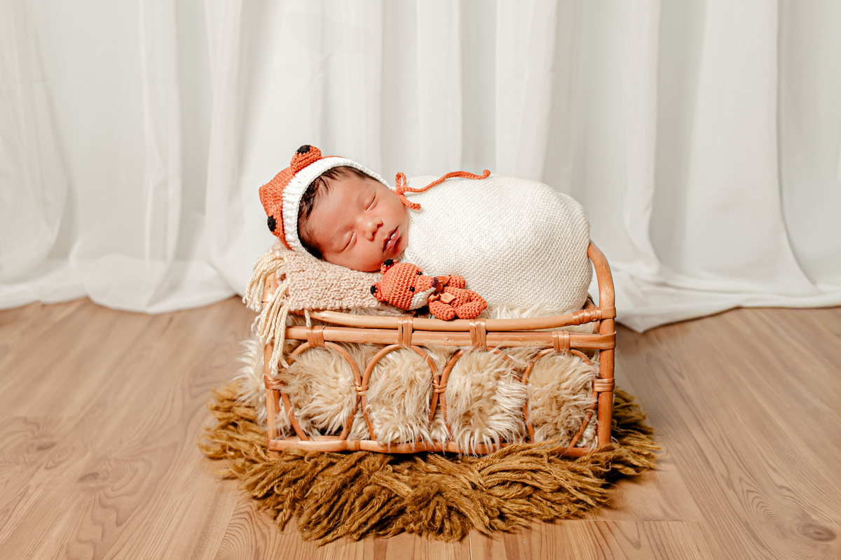 newborn recém nascido ensaio fotográfico fotografia retrato família Deus menino irmãos irmã irmão cristão barco flamengo Niterói Região Oceânica Itaipu Rio de Janeiro