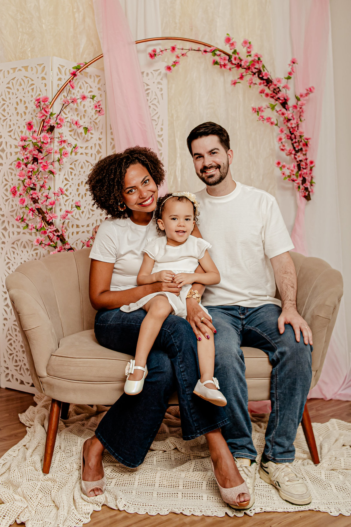 ensaio em família menina flor floresta princesa menina tia frança rio de janeiro brasil Niterói Itaipu Região Oceânica fotografia foto ensaio sessão retrato vovó