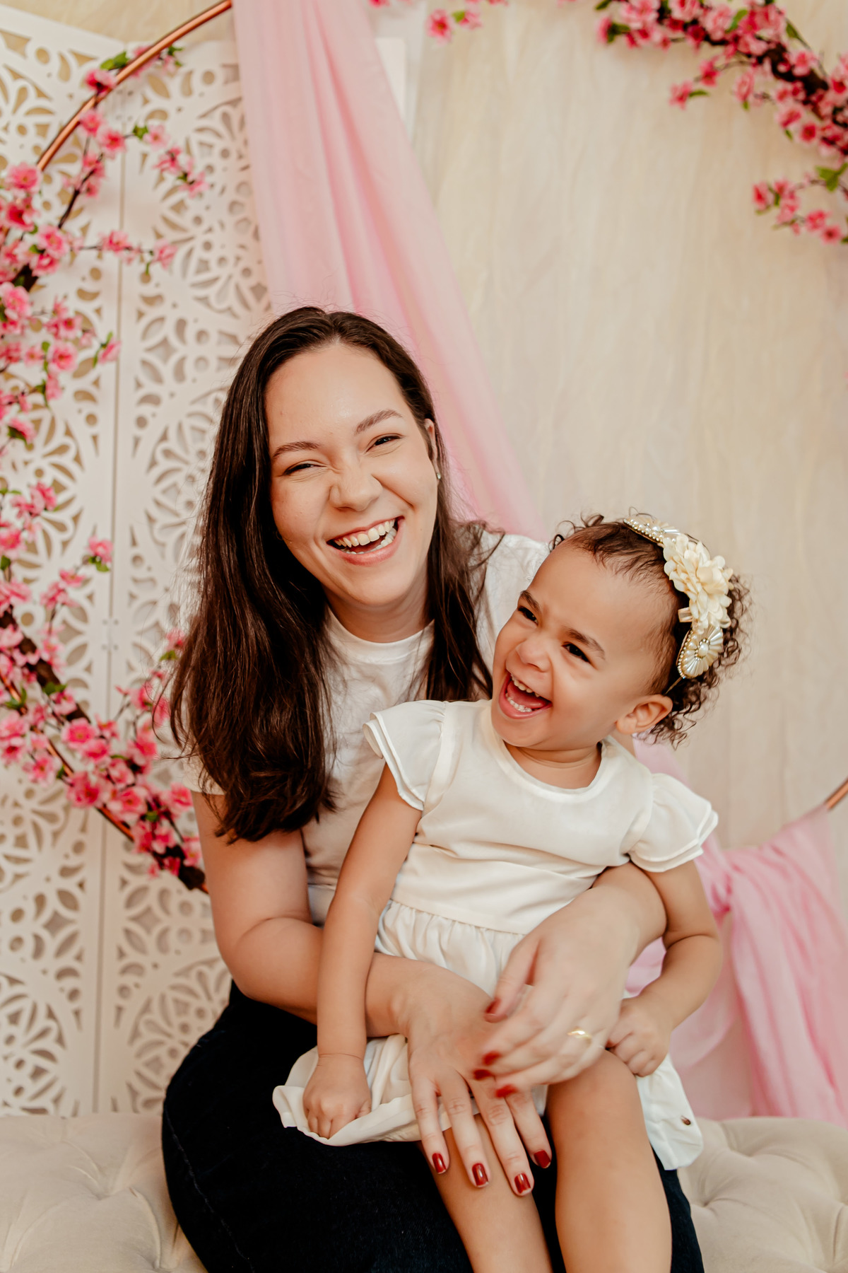 ensaio em família menina flor floresta princesa menina tia frança rio de janeiro brasil Niterói Itaipu Região Oceânica fotografia foto ensaio sessão retrato vovó