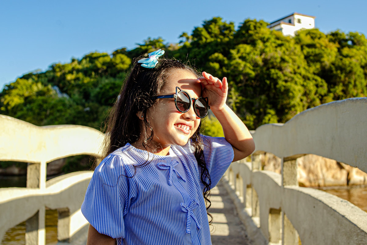 ensaio em família Boa Viagem MAC Niterói Rio de Janeiro Icaraí família mãe e filha pai floresta praia mar tarde, pôr do sol, neltur 