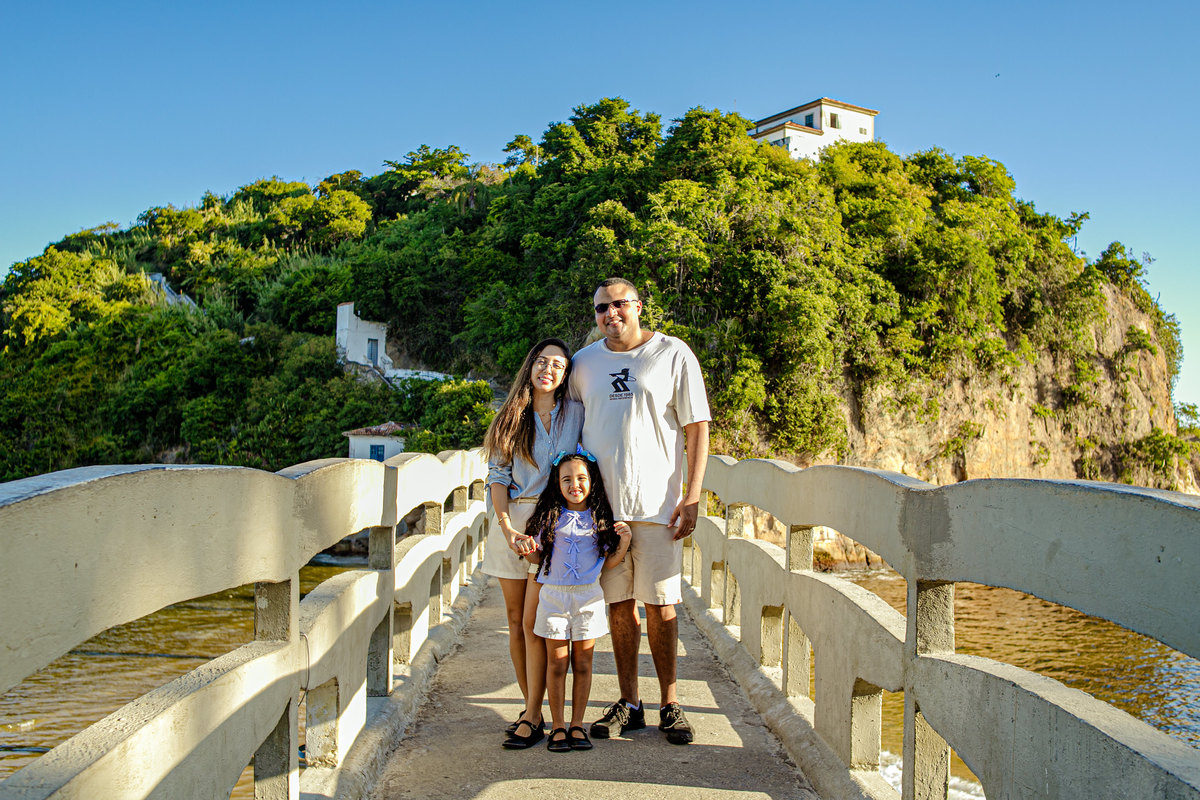 ensaio em família Boa Viagem MAC Niterói Rio de Janeiro Icaraí família mãe e filha pai floresta praia mar tarde, pôr do sol, neltur 