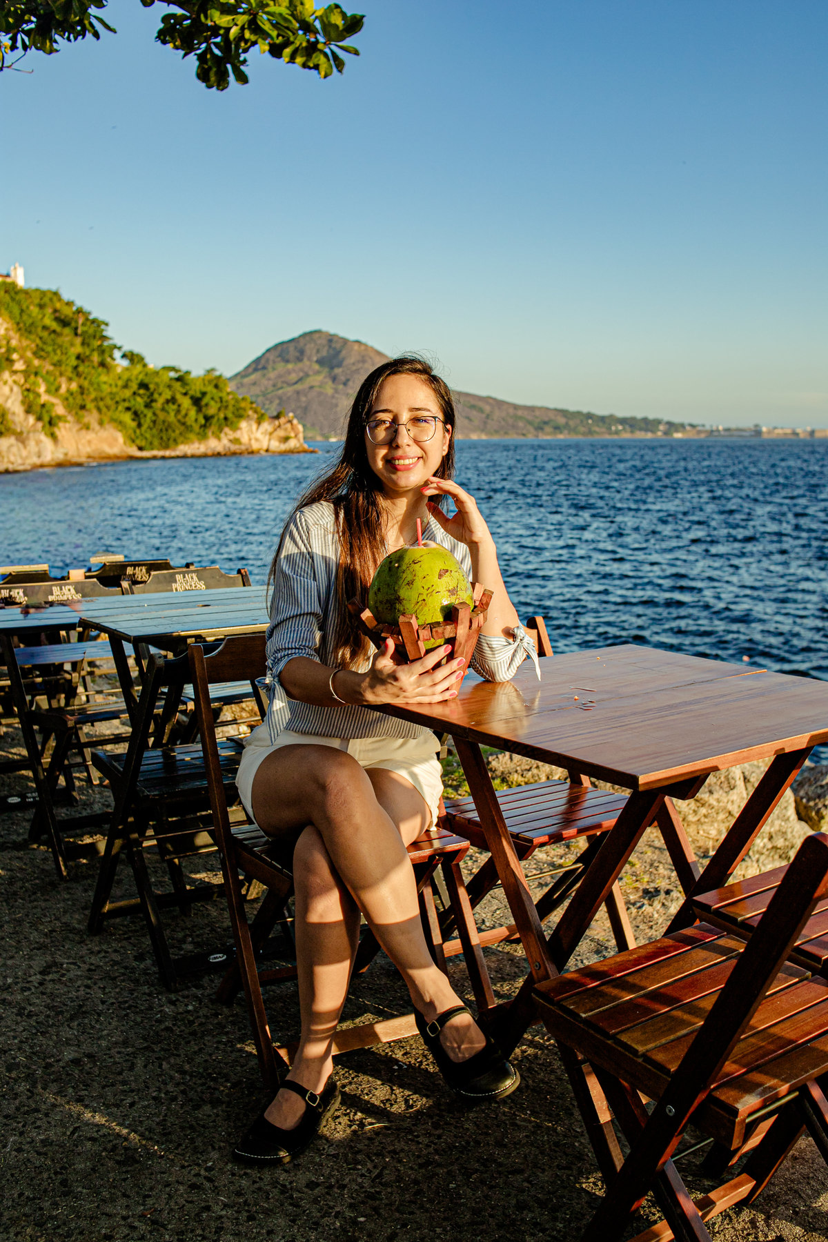 ensaio em família Boa Viagem MAC Niterói Rio de Janeiro Icaraí família mãe e filha pai floresta praia mar tarde, pôr do sol, neltur 