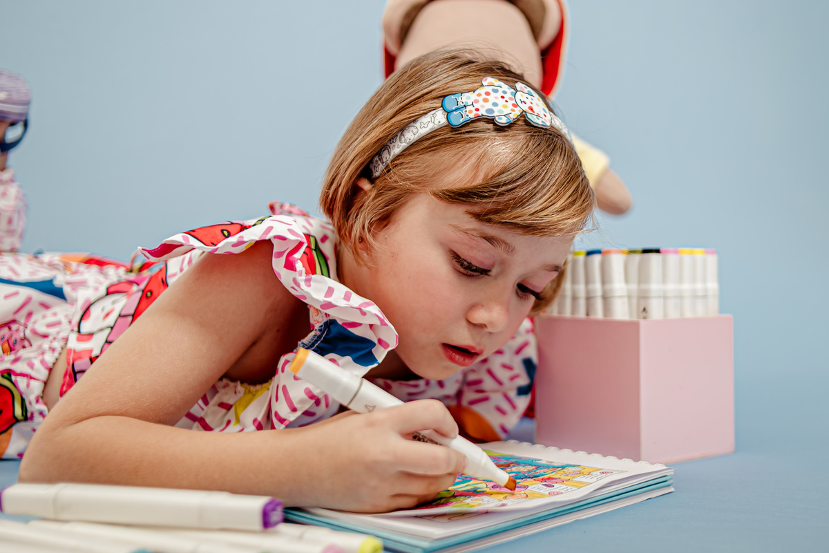 princesa menina rosa azul bobbie goods colorir pintar pintura niterói itaipu rio de janeiro região oceânica