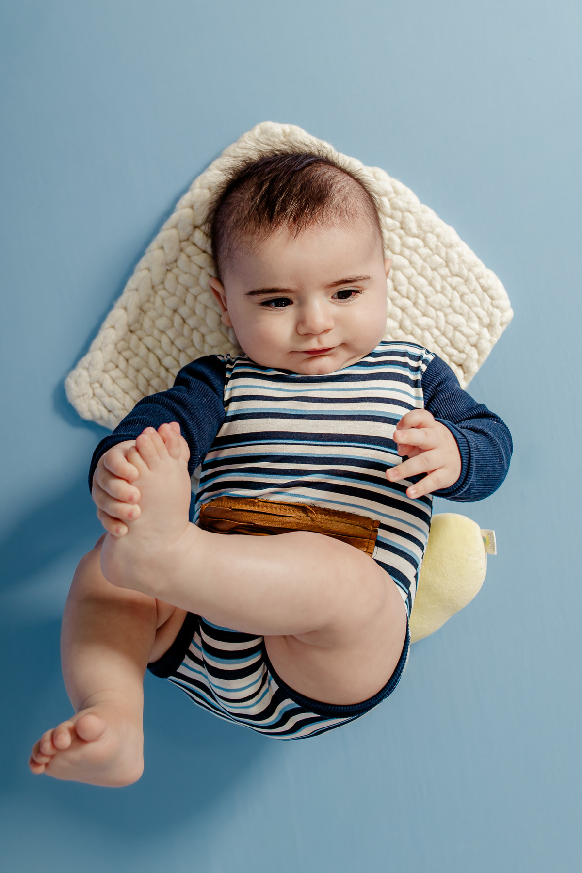 irmão irmã irmãos batismo príncipe princesa urso clean neutro boho família ensaio infantil fotografia fotográfico retrato Niterói Rio de Janeiro Itaipu Região Oceãnica