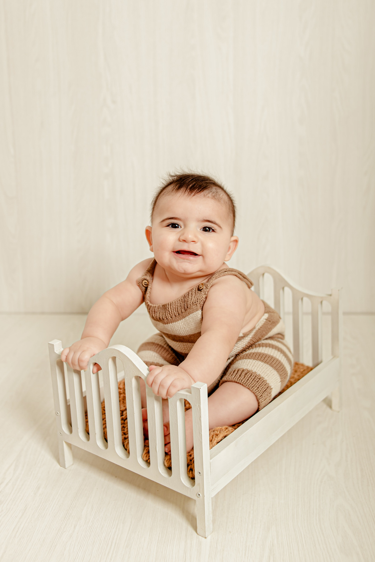 irmão irmã irmãos batismo príncipe princesa urso clean neutro boho família ensaio infantil fotografia fotográfico retrato Niterói Rio de Janeiro Itaipu Região Oceãnica