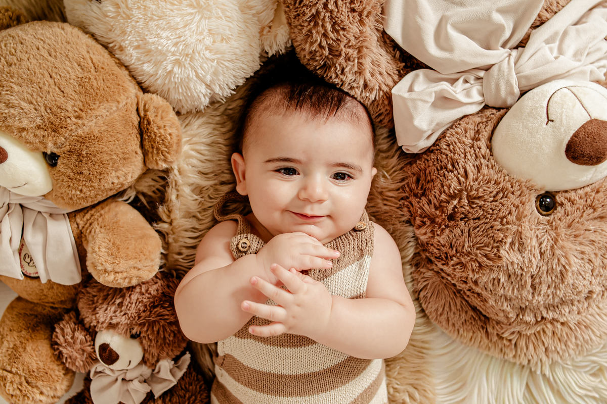 irmão irmã irmãos batismo príncipe princesa urso clean neutro boho família ensaio infantil fotografia fotográfico retrato Niterói Rio de Janeiro Itaipu Região Oceãnica