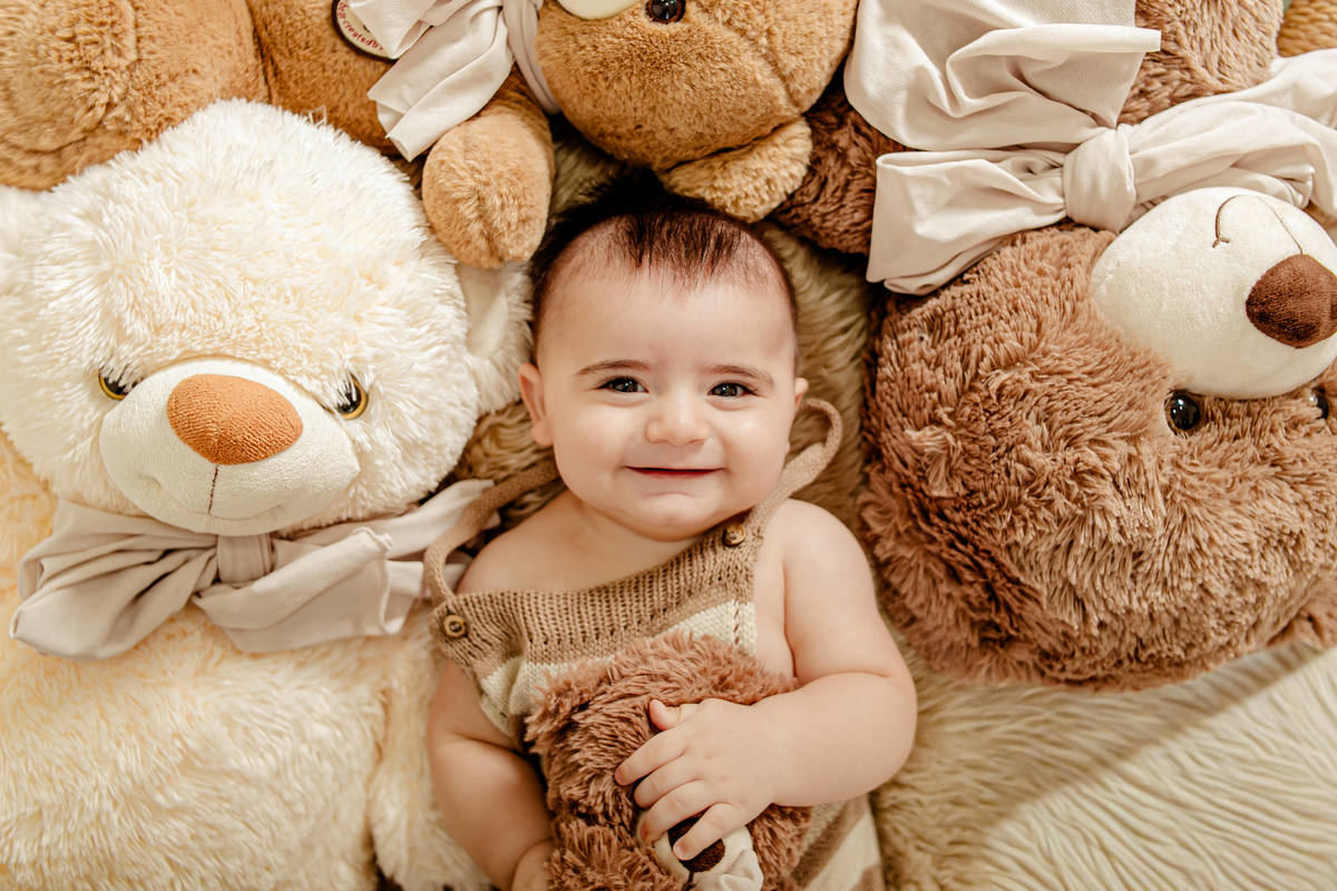 irmão irmã irmãos batismo príncipe princesa urso clean neutro boho família ensaio infantil fotografia fotográfico retrato Niterói Rio de Janeiro Itaipu Região Oceãnica