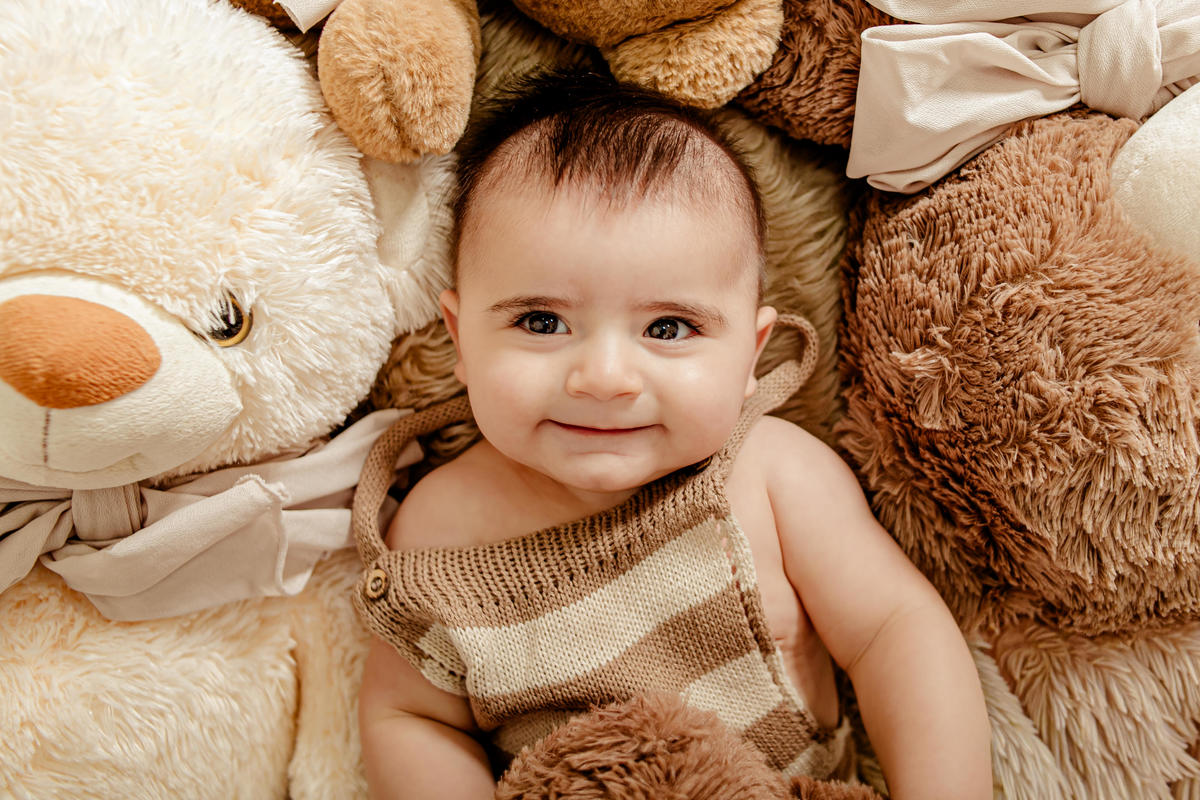 irmão irmã irmãos batismo príncipe princesa urso clean neutro boho família ensaio infantil fotografia fotográfico retrato Niterói Rio de Janeiro Itaipu Região Oceãnica
