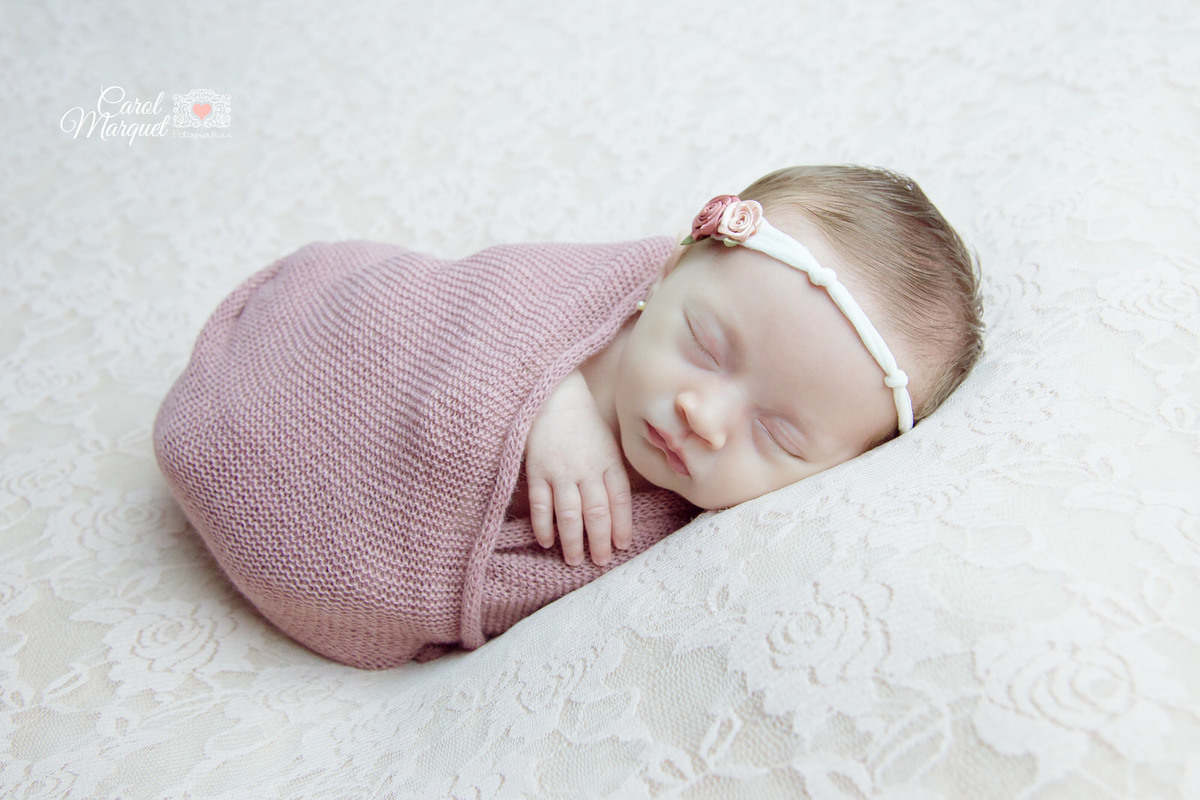 newborn menina Niterói Rio de Janeiro Ensaio Fotográfico Família irmã irmãs princesa flores amor