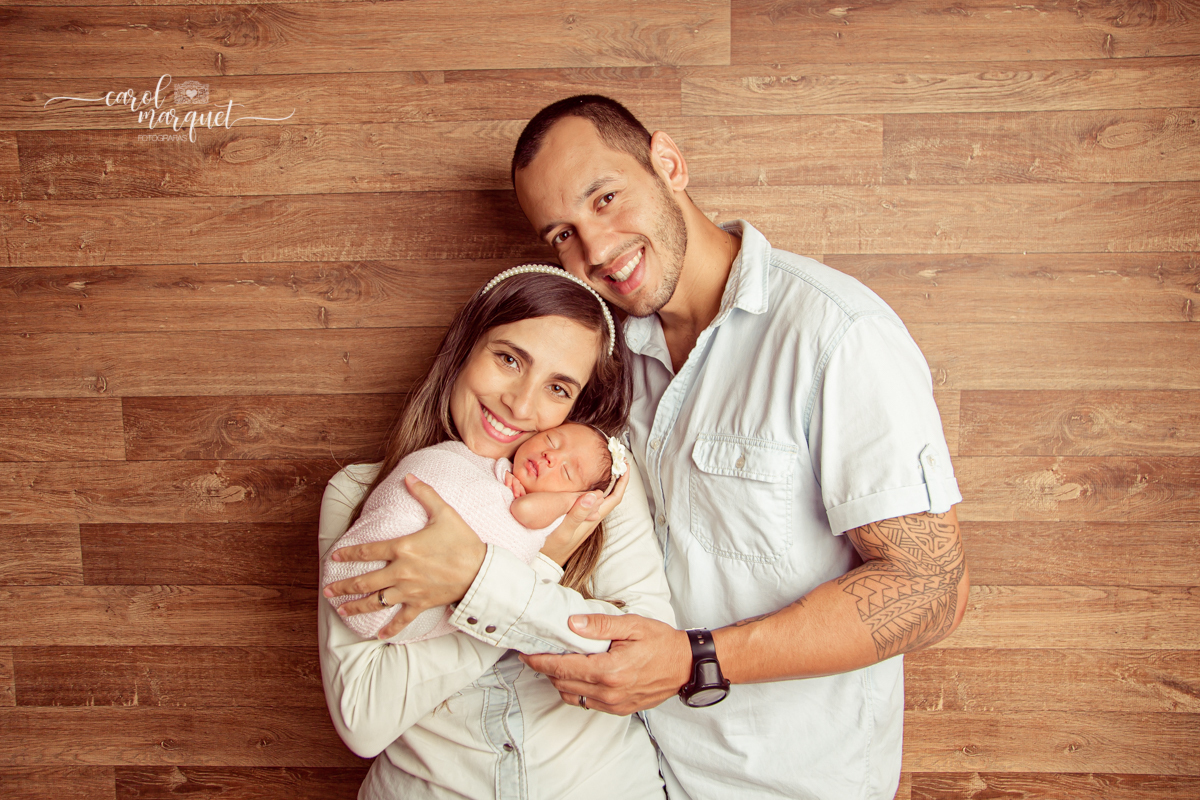 newborn recém nascido fotografia retrato estúdio família irmã bebê floresta jardim flor amor Rio de Janeiro Niterói Itaipu