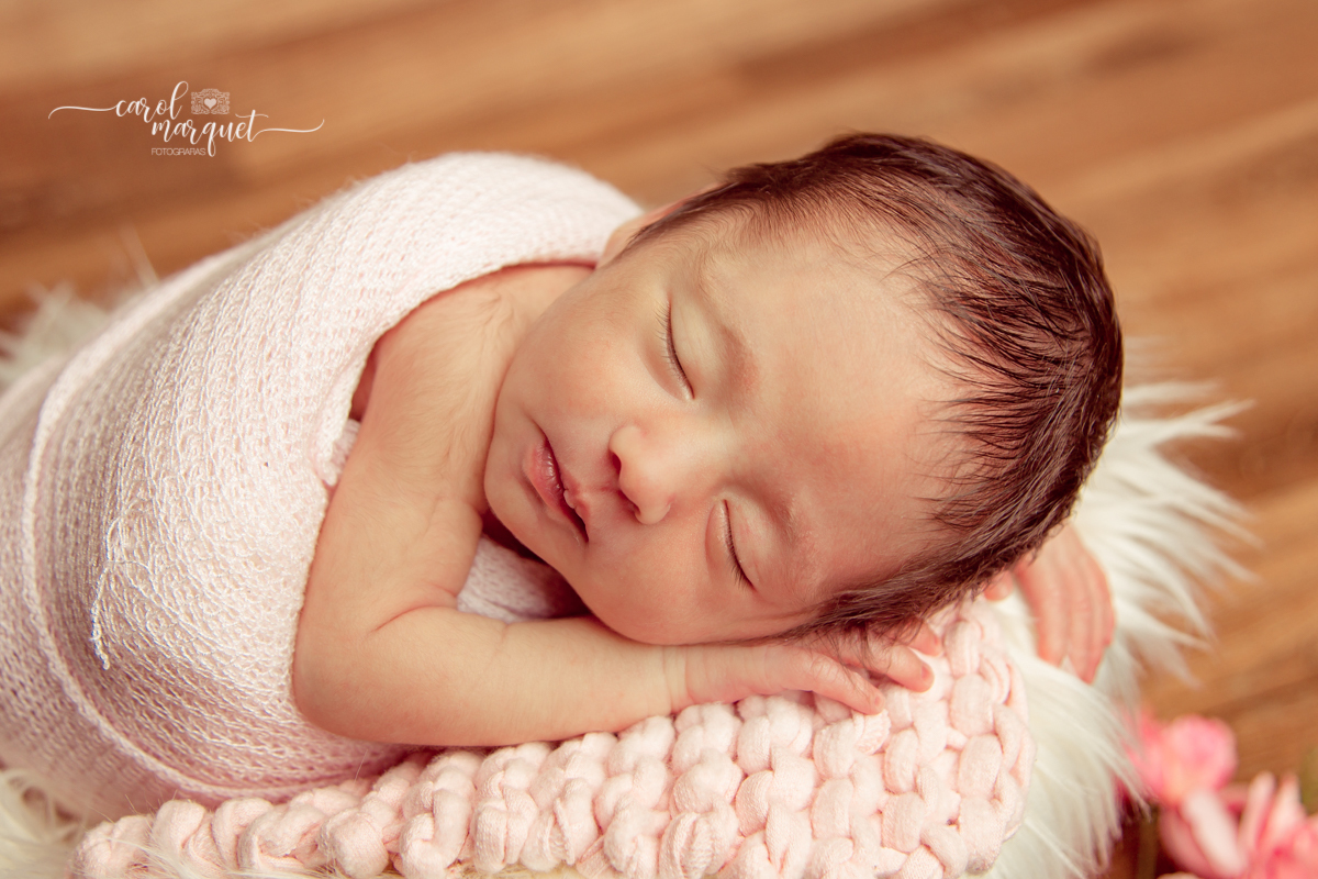 newborn recém nascido fotografia retrato estúdio família irmã bebê floresta jardim flor amor Rio de Janeiro Niterói Itaipu