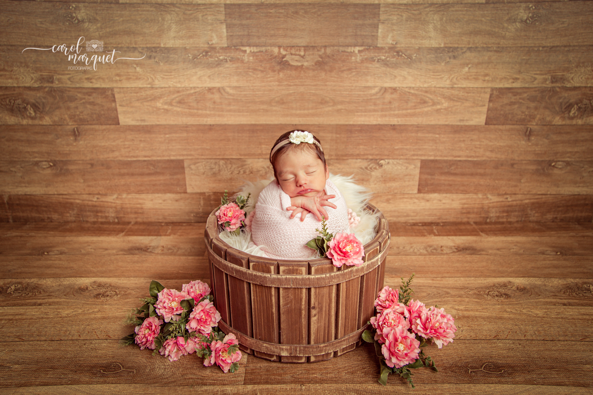newborn recém nascido fotografia retrato estúdio família irmã bebê floresta jardim flor amor Rio de Janeiro Niterói Itaipu