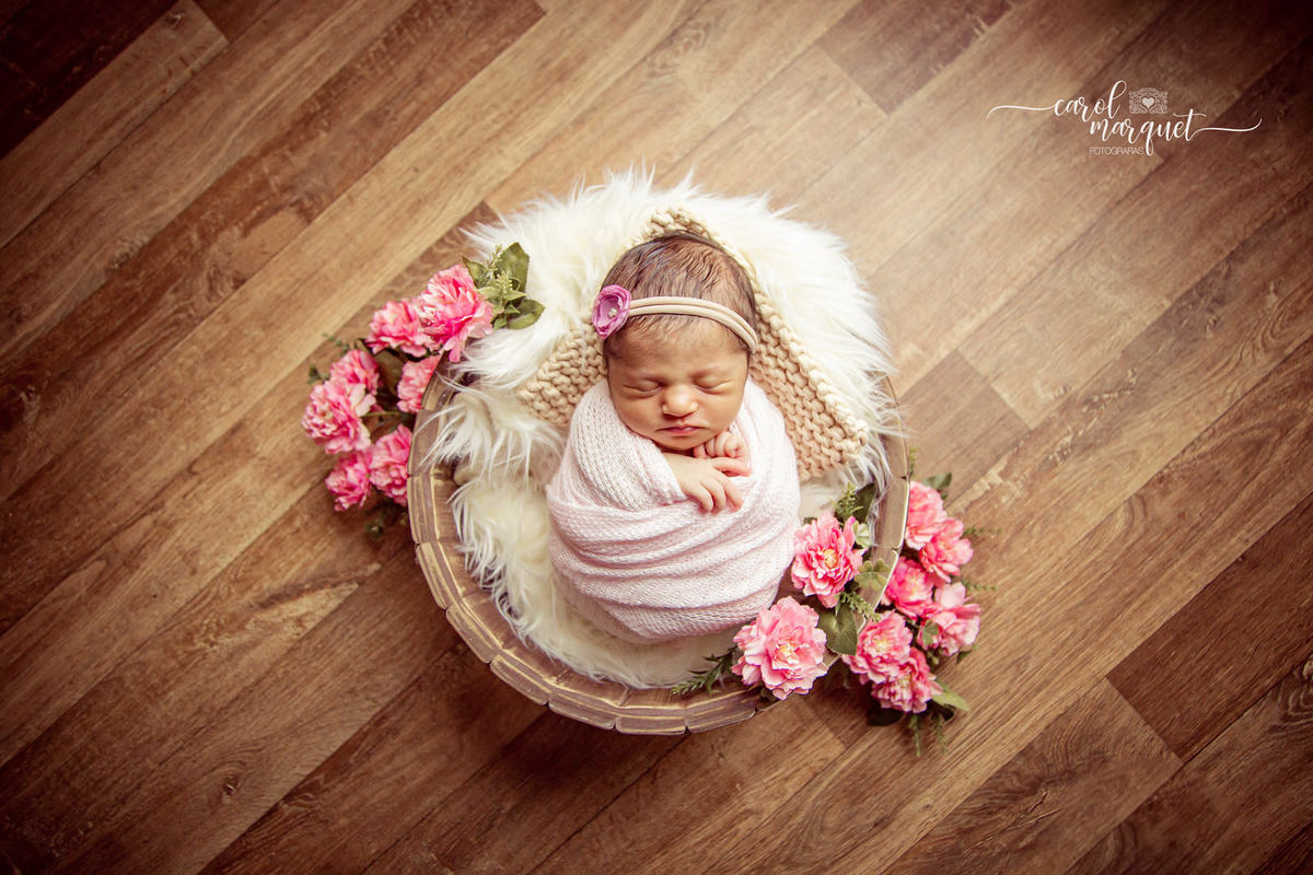 newborn recém nascidos fotografia retrato família flor floresta jardim boneca Rio de Janeiro Niterói