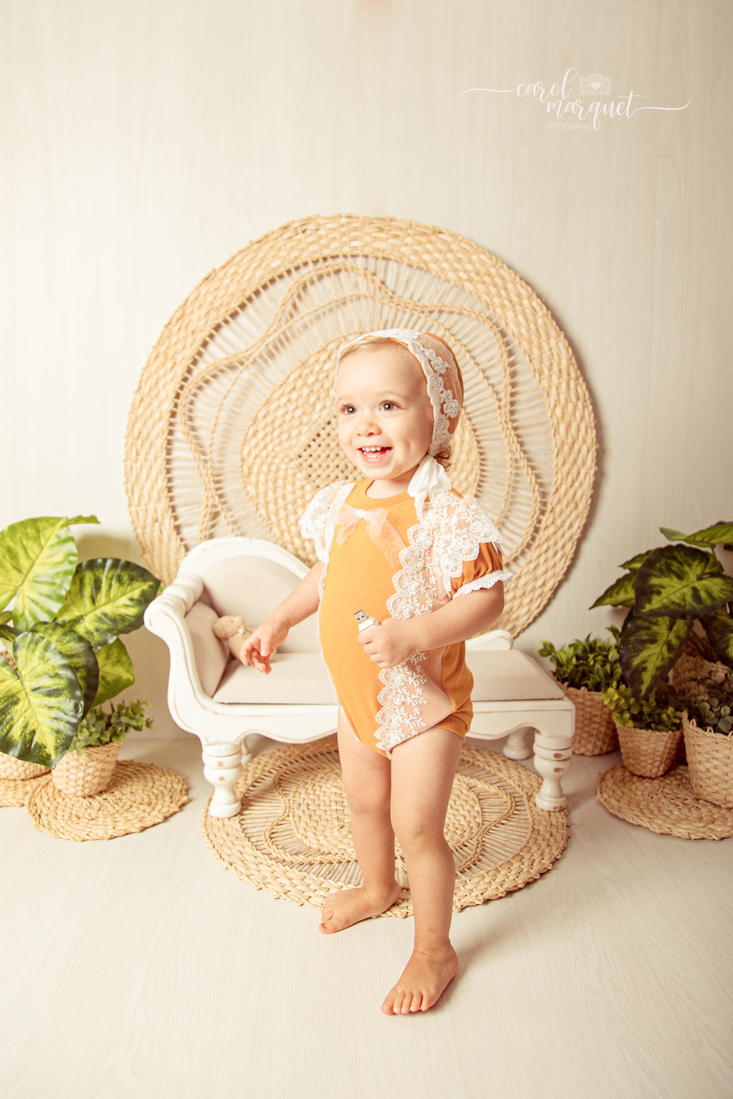 fotografia retrato ensaio fotográfico boho Niterói Rio de Janeiro Boho Romântico Divã Flores Plantas Palha Artesanato