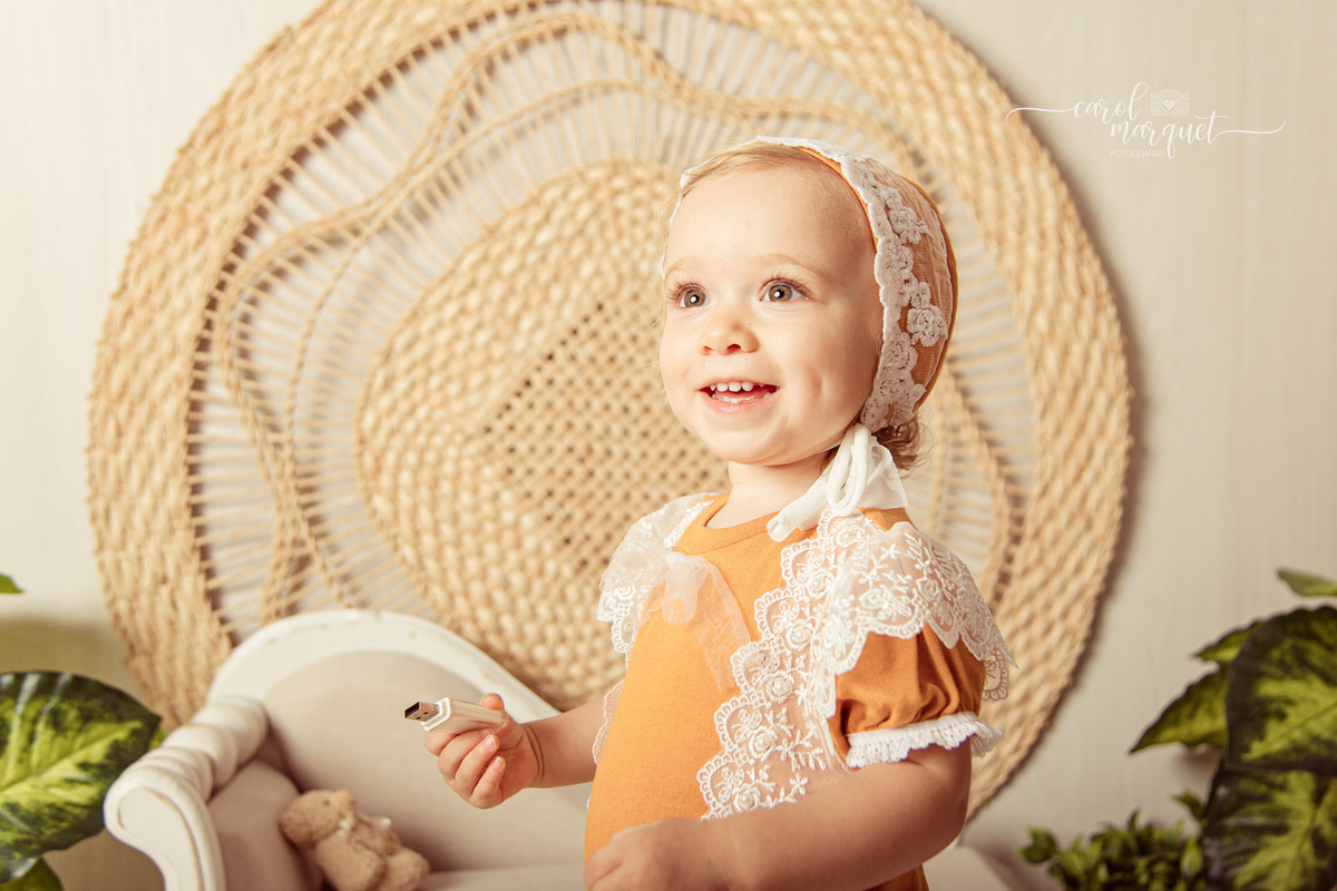 fotografia retrato ensaio fotográfico boho Niterói Rio de Janeiro Boho Romântico Divã Flores Plantas Palha Artesanato
