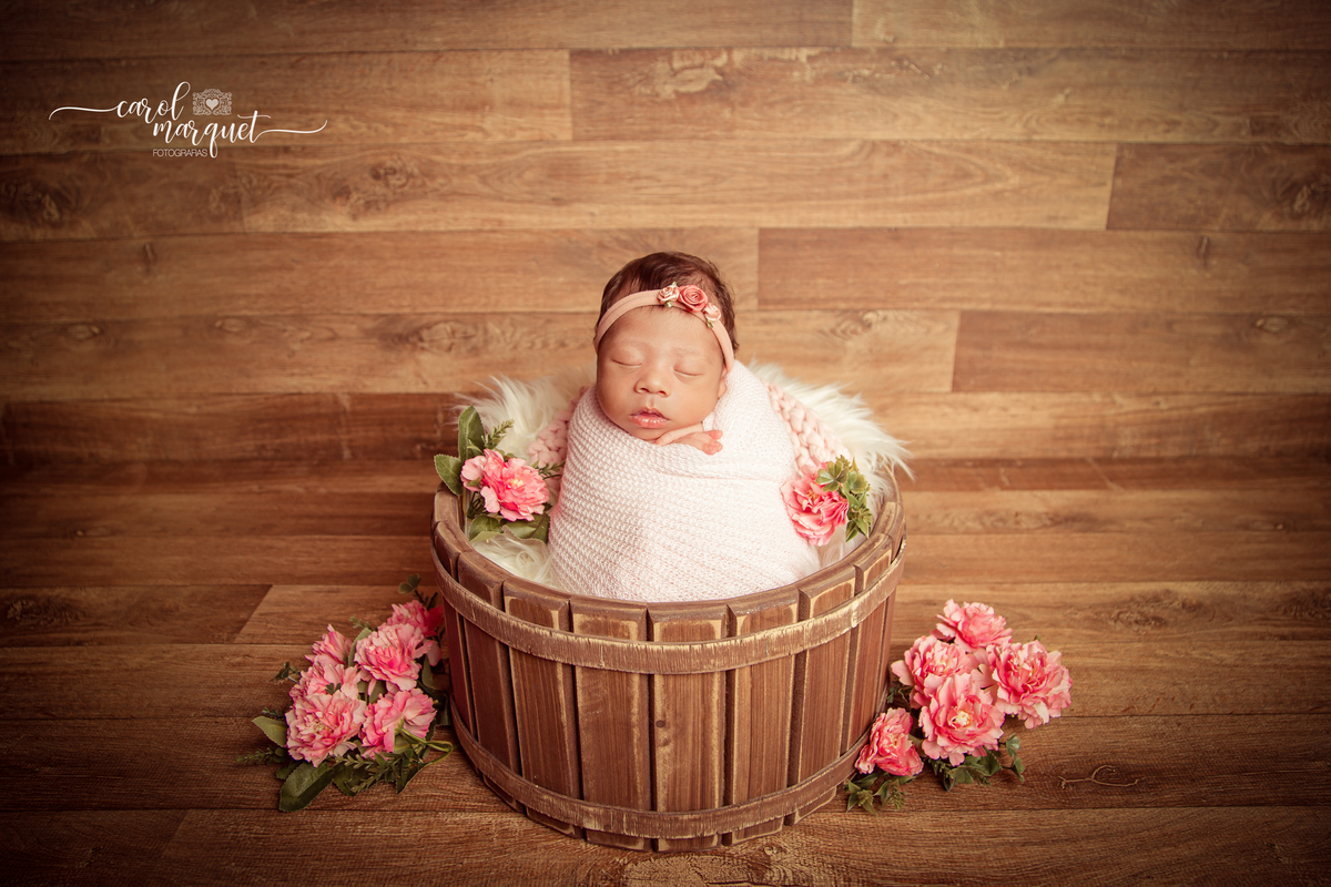 newborn recém nascido flor floresta jardim amigurumi chapeuzinho minions agnes unicórnio Niterói Rio de Janeiro Ensaio fotográfico fotografia