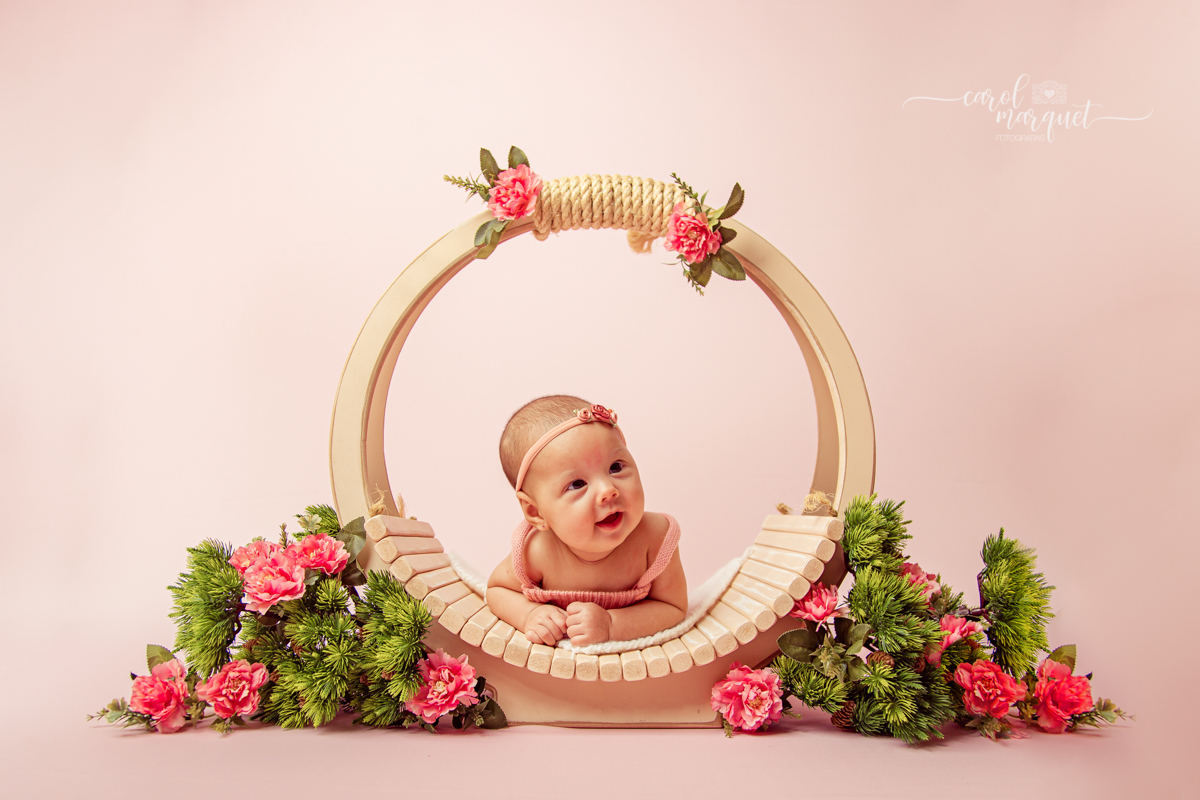 ensaio infantil fotografia de bêbe princesa floresta caramelo rústico boho romântico flores jardim 3 meses acompanhamento trimestral