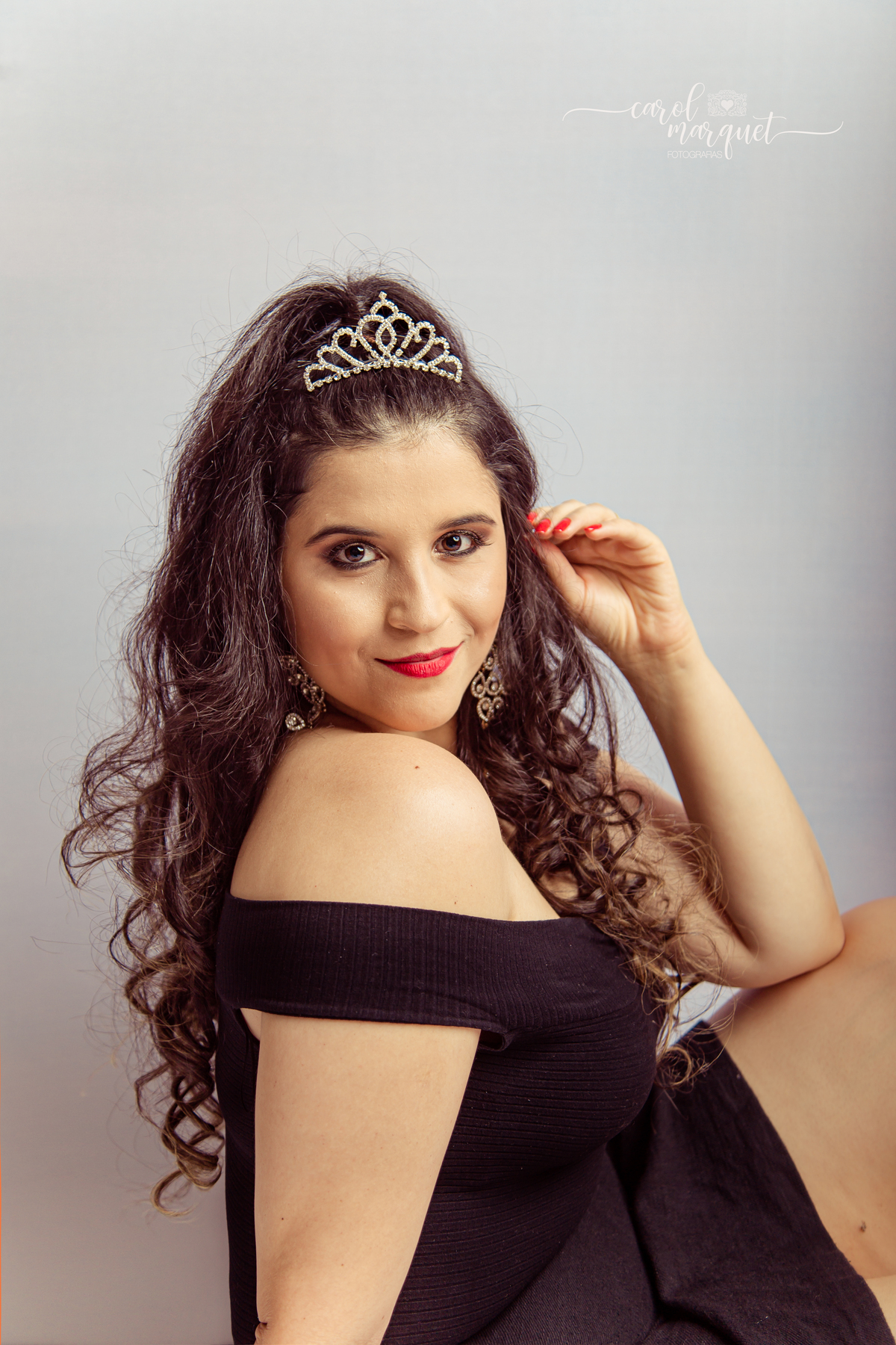 ensaio feminino trintei trinta anos aniversário celebração balsaquiana musa diva cachos Niterói Rio de Janeiro Estúdio Fotografia Retrato 30 Princesa Oncinha