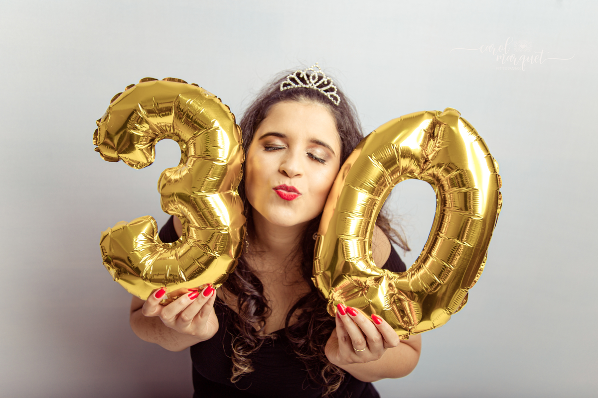 ensaio feminino trintei trinta anos aniversário celebração balsaquiana musa diva cachos Niterói Rio de Janeiro Estúdio Fotografia Retrato 30 Princesa Oncinha