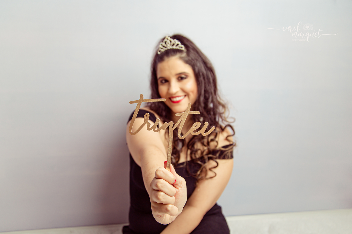 ensaio feminino trintei trinta anos aniversário celebração balsaquiana musa diva cachos Niterói Rio de Janeiro Estúdio Fotografia Retrato 30 Princesa Oncinha