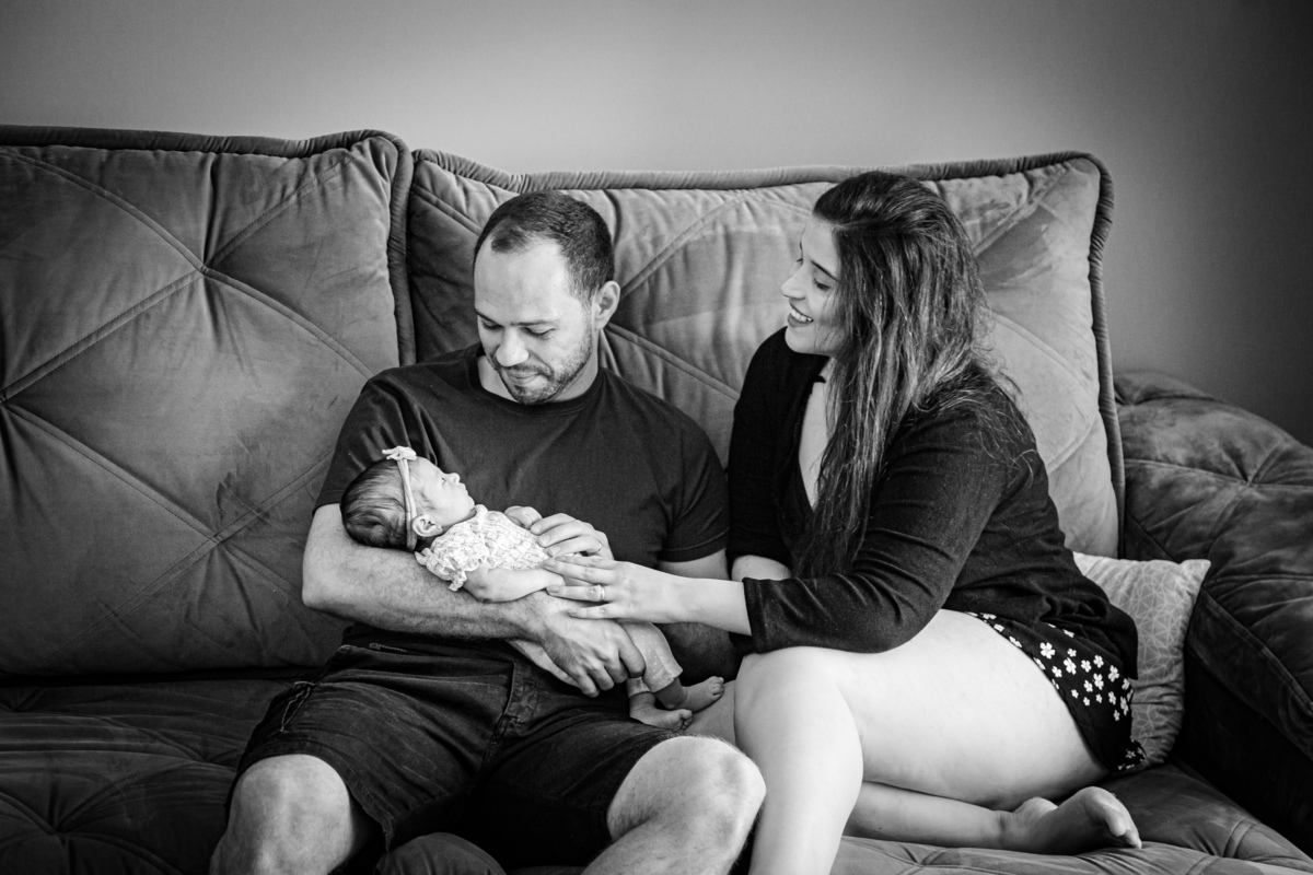 Home Session Lifestyle Ensaio em casa Foto fotografia Niterói Rio de Janeiro Amor Família Casa Lar Padrinhos Batismo dinda dindo