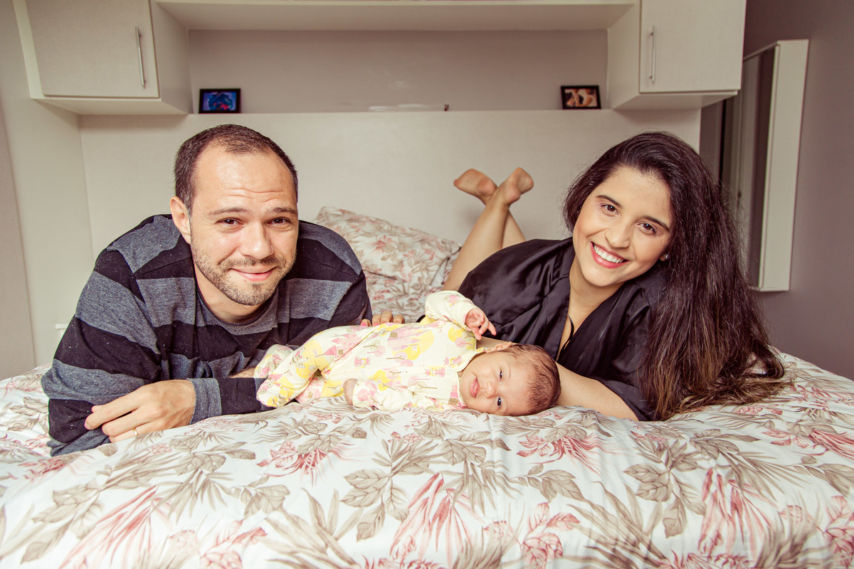 Home Session Lifestyle Ensaio em casa Foto fotografia Niterói Rio de Janeiro Amor Família Casa Lar Padrinhos Batismo dinda dindo