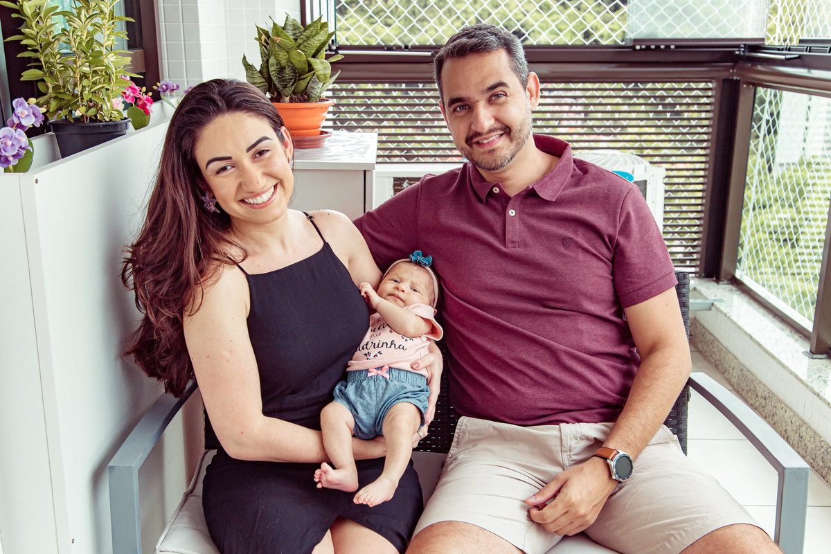 Home Session Lifestyle Ensaio em casa Foto fotografia Niterói Rio de Janeiro Amor Família Casa Lar Padrinhos Batismo dinda dindo