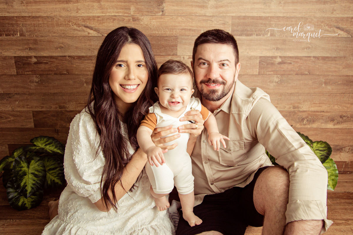 acompanhamento trimestral fotografia infantil retrato ensaio família príncipe floresta trem carrinho Niterói Rio de Janeiro