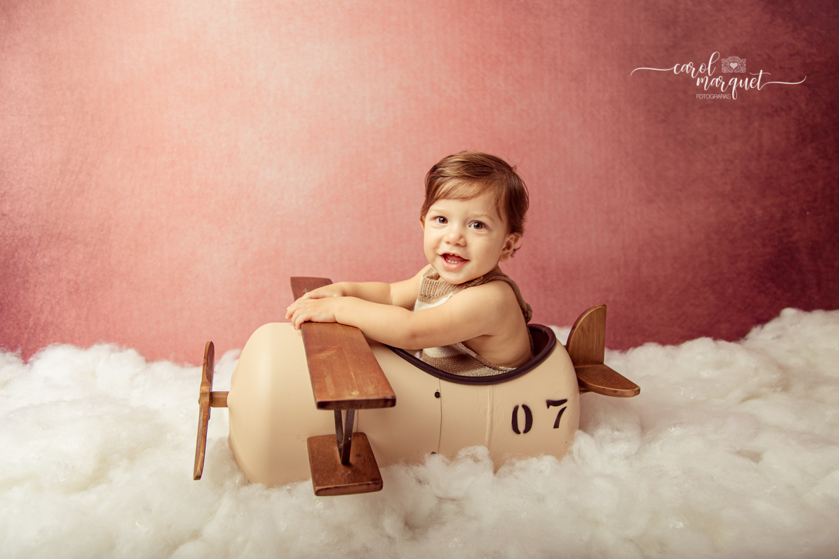 acompanhamento trimestral bebê infantil fotografia retrato família avião aviador floresta jardim clean Niterói Rio de Janeiro