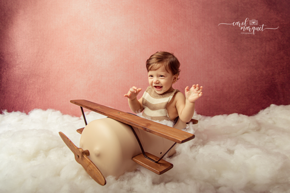 acompanhamento trimestral bebê infantil fotografia retrato família avião aviador floresta jardim clean Niterói Rio de Janeiro