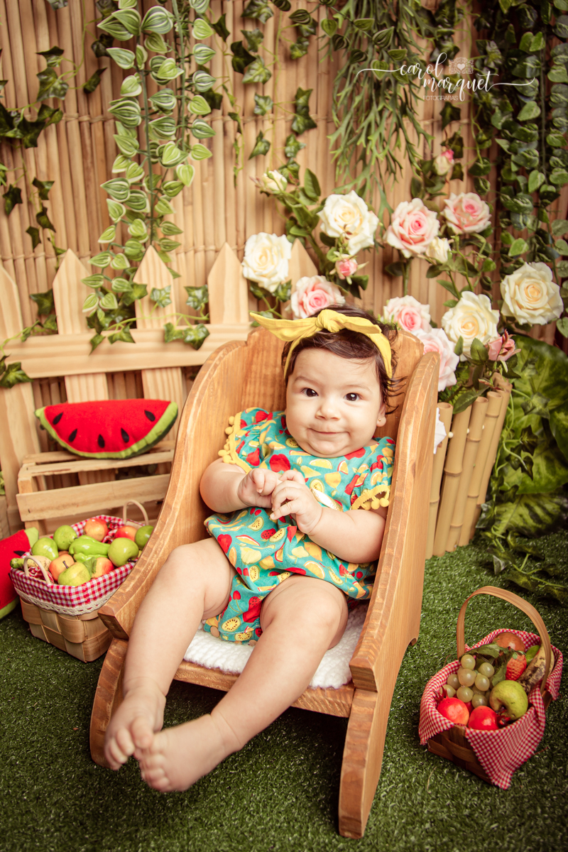 acompanhamento trimestral fotografia bebê 3 meses frutas vida saudável flores jardim sítio da vovó floresta família Niterói Rio de Janeiro, Itaipu Região Oceânica