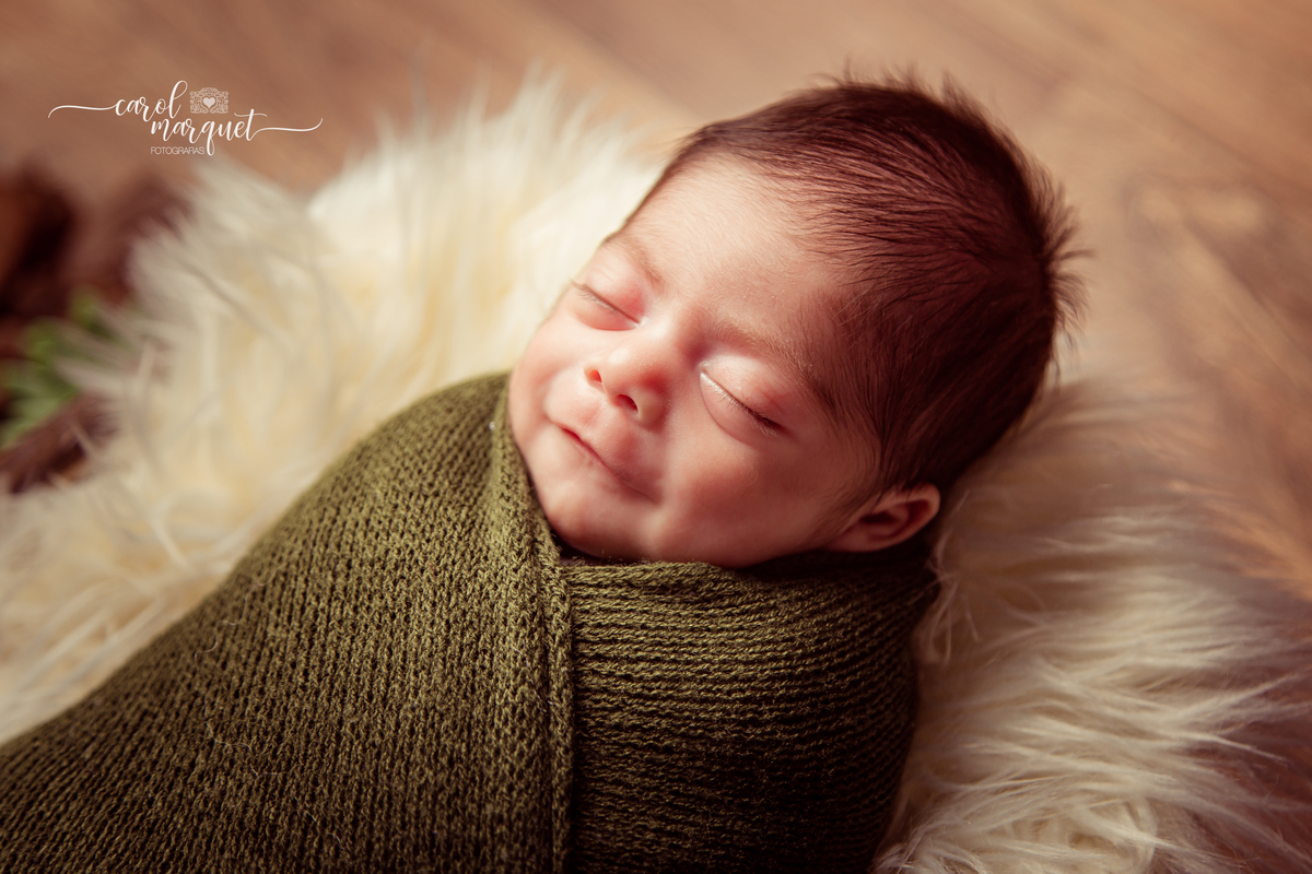 newborn recém nascido bebê neném fotografia família box ufc luta avião floresta plantas cacto roqueiro Niterói Rio de Janeiro