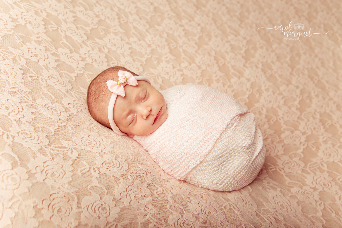 newborn recém nascido bebê neném flores jardim girassol rosas princesa irmã irmão família fotografia Niterói RJ