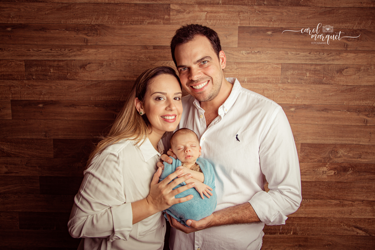 newborn recém nascido bebê neném fotografia retrato foto Niterói Rio de Janeiro príncipe floresta plantas folhas amigurumi leão raposa urso ovelha família infantil