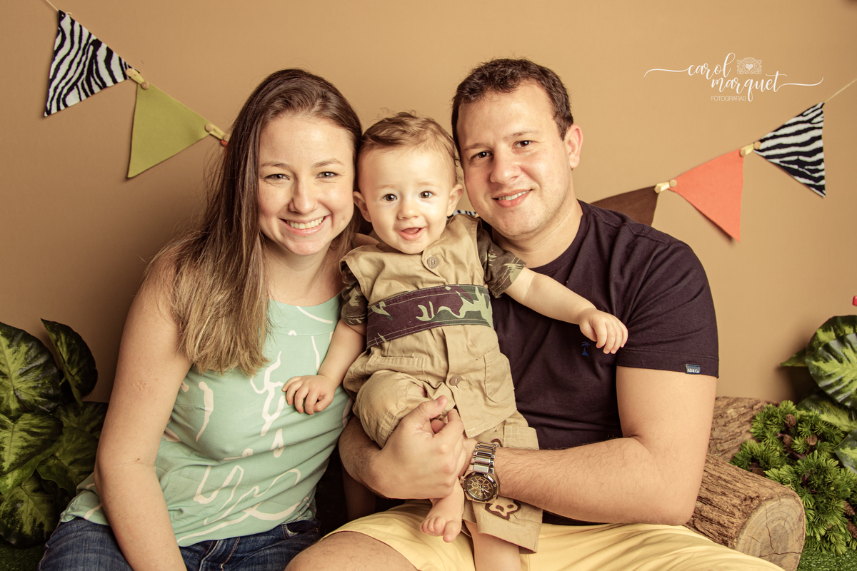 safari floresta leão elefante feltro acompanhamento mensal trimestral príncipe menino ensaio fotográfico Niterói Rio de Janeiro Itaipu padeiro boulanger pão família