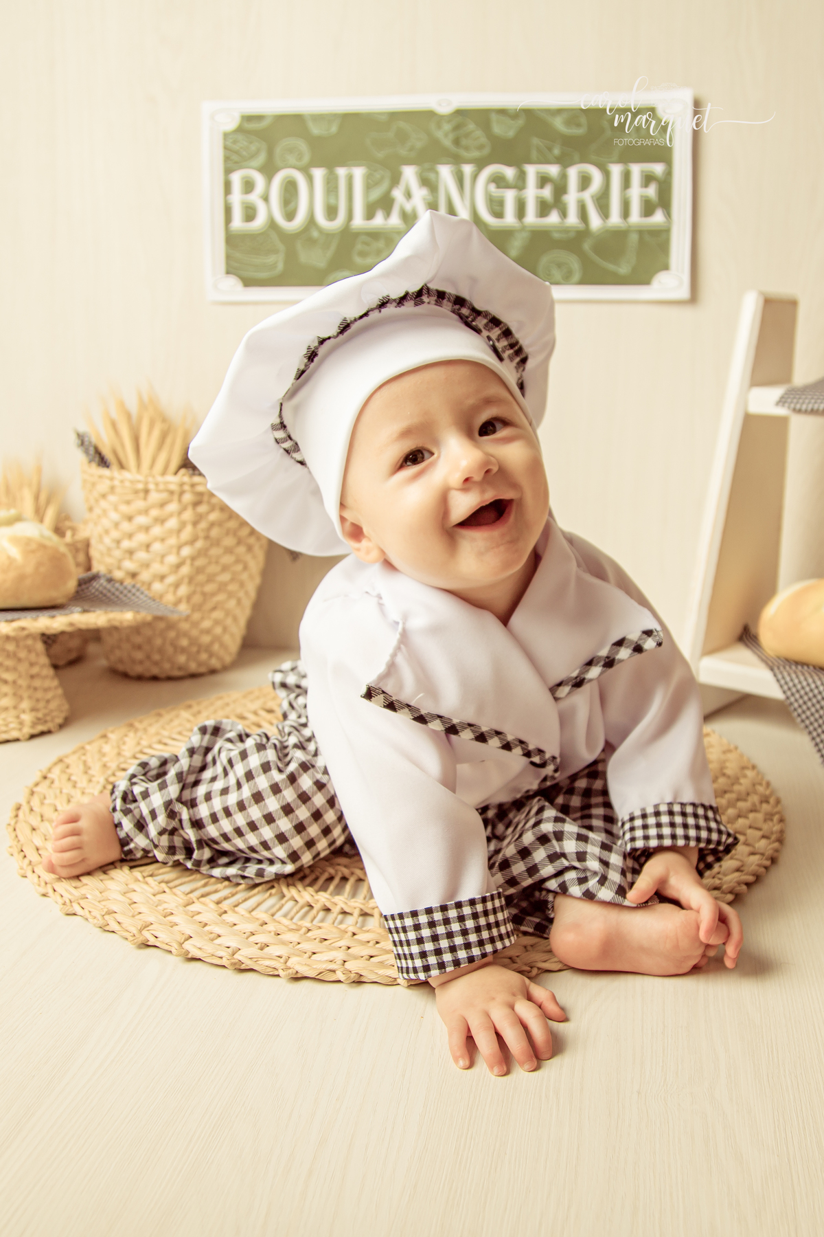 safari floresta leão elefante feltro acompanhamento mensal trimestral príncipe menino ensaio fotográfico Niterói Rio de Janeiro Itaipu padeiro boulanger pão família